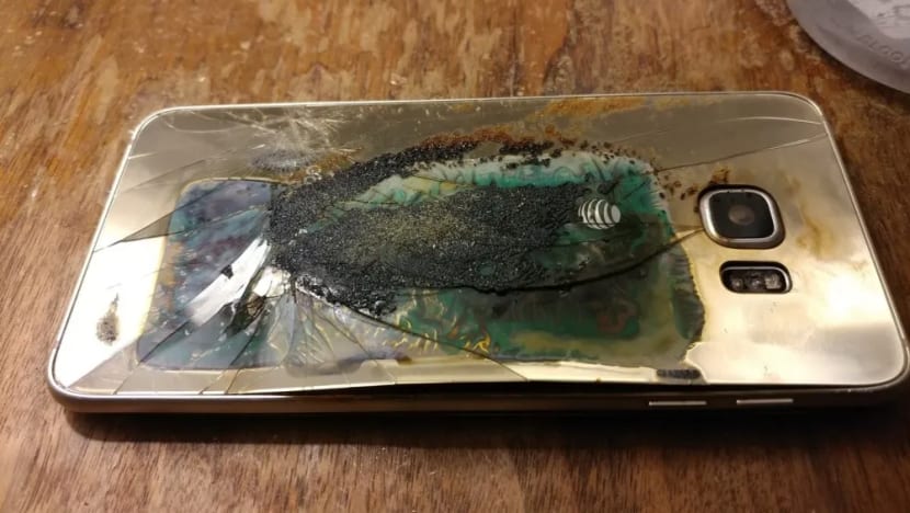 Awas! Elak beberapa perkara ini supaya telefon bijak anda tidak meletup Awas! Elak beberapa perkara ini supaya telefon bijak anda tidak meletup