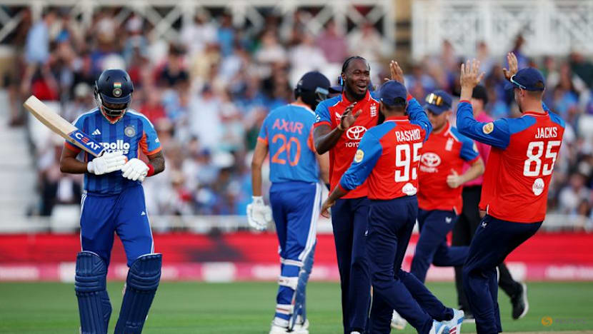 India blown away by England pace