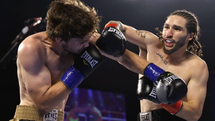 Cucu Muhammad Ali, Nico Ali Walsh menang pertarungan profesional pertama Cucu Muhammad Ali, Nico Ali Walsh menang pertarungan profesional pertama