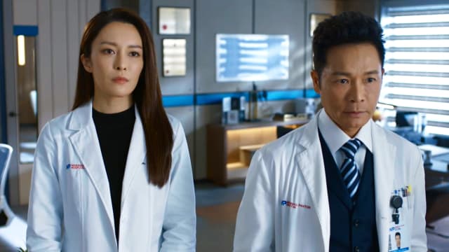 白色强人II（第25集）：逸滔脑部有肿瘤