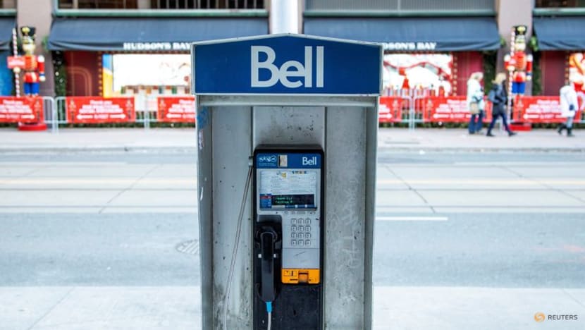 Bell Canada restores internet service after outage hits users in Quebec, Ontario