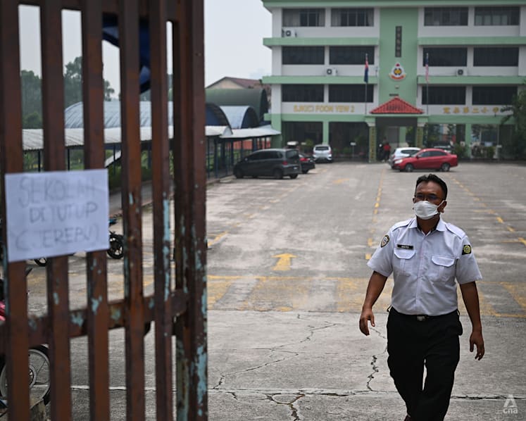 Johor extends school closures to Oct 16 as haze worsens  