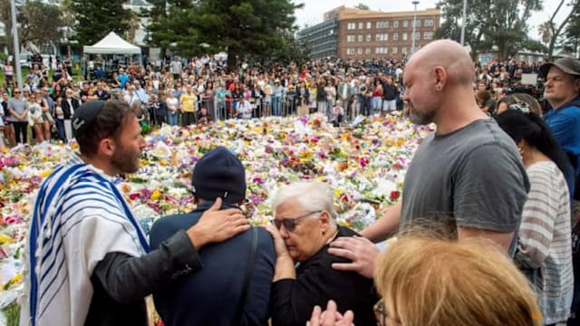 最年幼遇害者今举行葬礼 年仅10岁