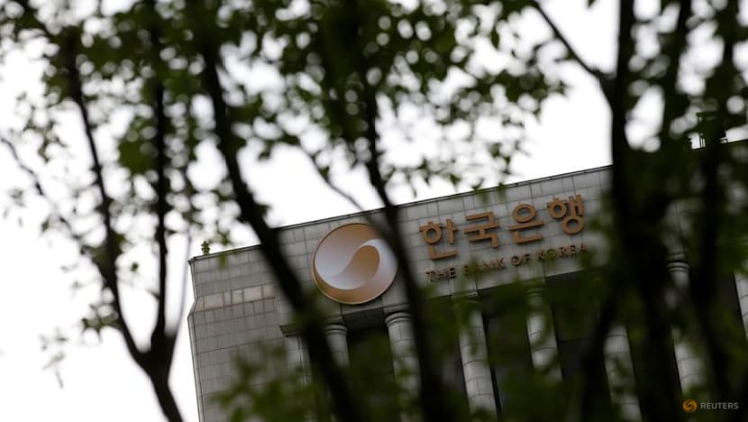 South Korea's state-run think tank sees no big need to cut rates