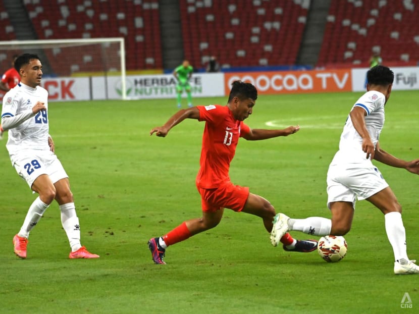 Singapore beat Philippines, maintain winning start to Suzuki Cup Singapore beat Philippines, maintain winning start to Suzuki Cup