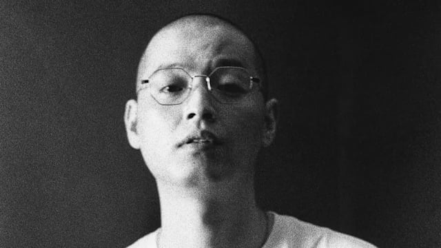E-Sens被控夜店强制猥亵　出庭否认指控、要求与女方当面对质！