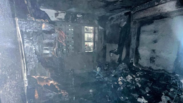 榜鹅组屋单位发生火患 60人疏散一人入院