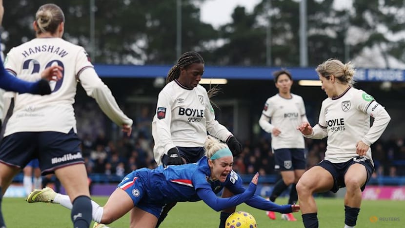 Man City stay top of WSL, Chelsea keep pressure on