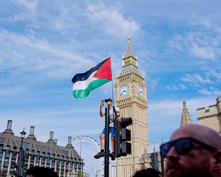 Almost 900 arrested at London protest backing banned Palestine Action