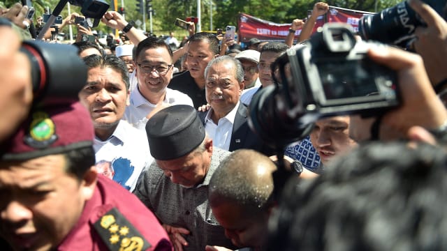 马国反贪会：慕尤丁录供后被捕 明天被控上法庭