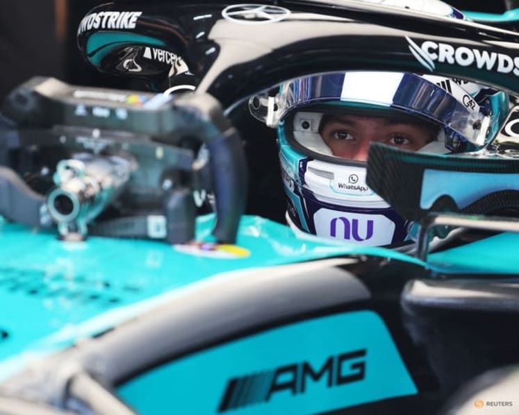 Antonelli finds his rhythm to top final Sepang practice