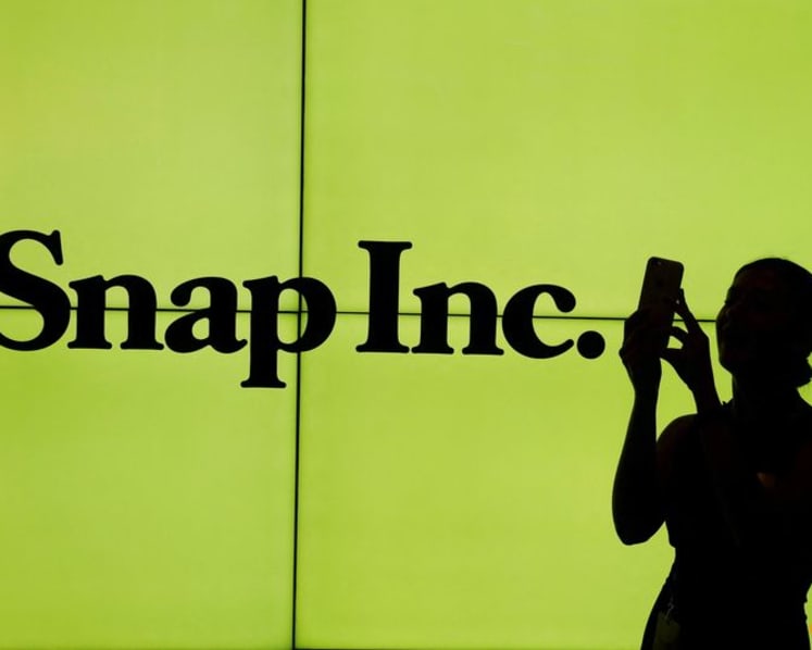 Snap bets on life beyond smartphones with $2,195 Specs augmented-reality glasses