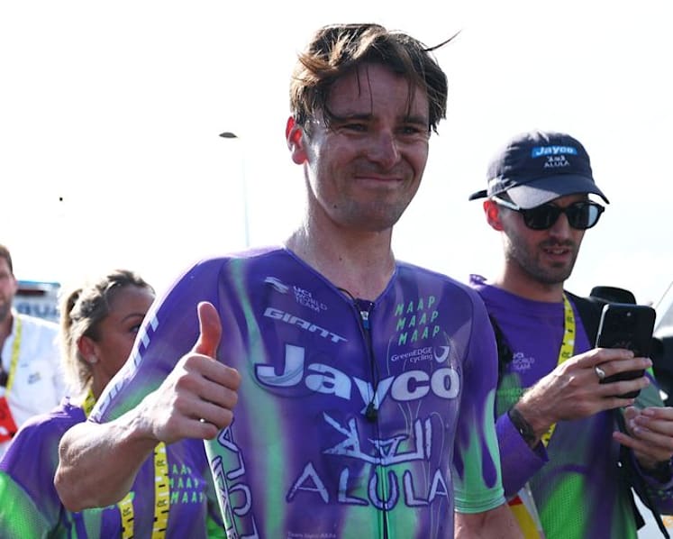 Schmid wins Tour de France stage 13 as Pidcock closes in on overall leader Pogacar