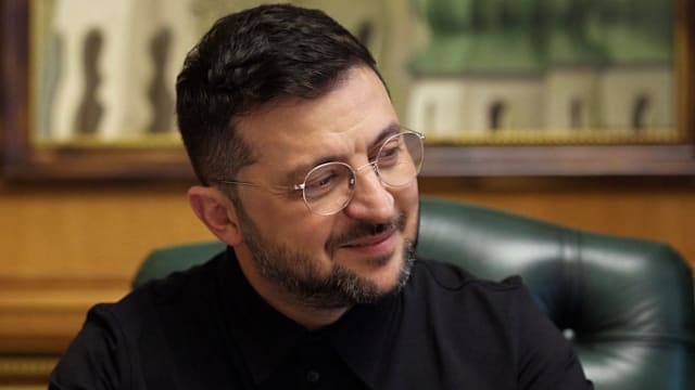 泽连斯基呼吁特朗普 斡旋乌克兰和平