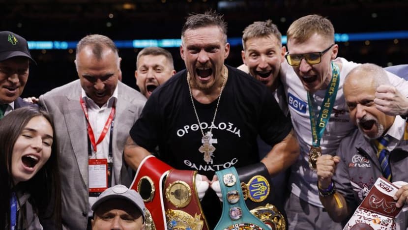 Usyk demolishes Dubois with fifth-round knockout to reclaim undisputed crown