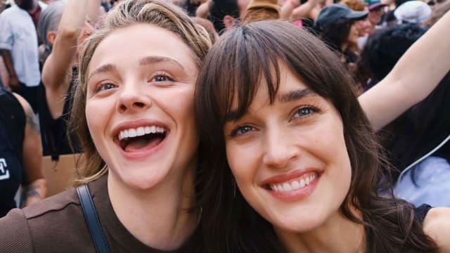 曾与Brooklyn Beckham 爱得高调　“超杀女”Chloe Grace Moretz爆订婚！