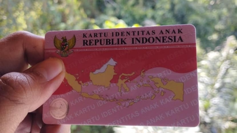 Ada KTP Pink, apa bedanya dengan KTP biru?