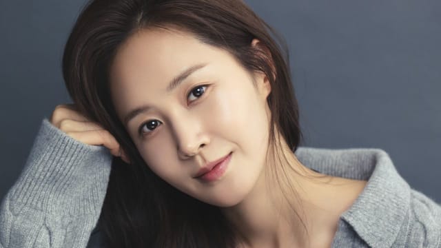 少女时代成员Yuri坠马！重摔瞬间画面曝光