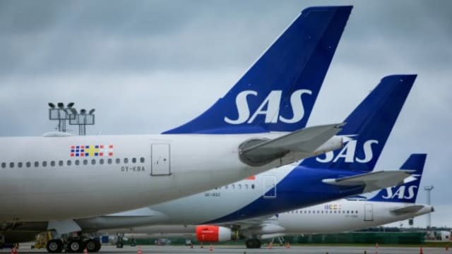 燃油价十天翻一倍 北欧航空取消千趟航班