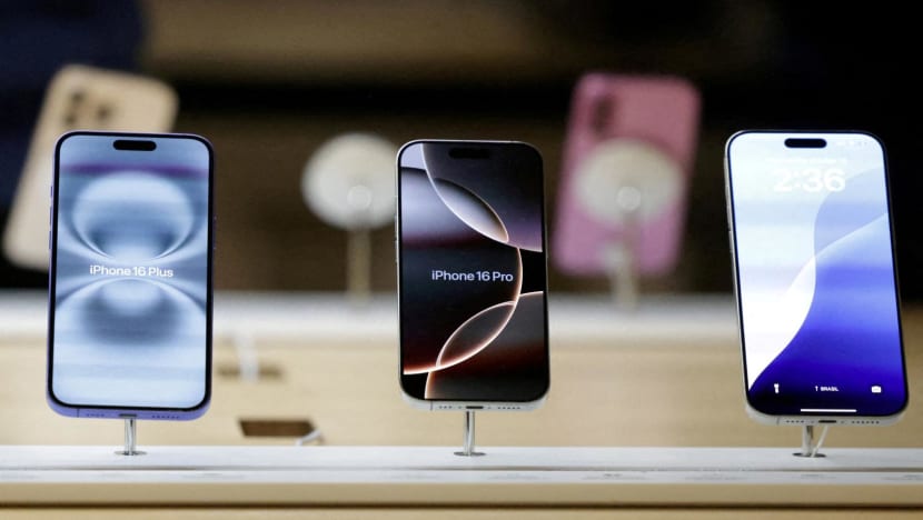 Imbas tarif Trump, harga iPhone 16 Pro Max bisa meroket hingga tembus Rp38 juta Imbas tarif Trump, harga iPhone 16 Pro Max bisa meroket hingga tembus Rp38 juta