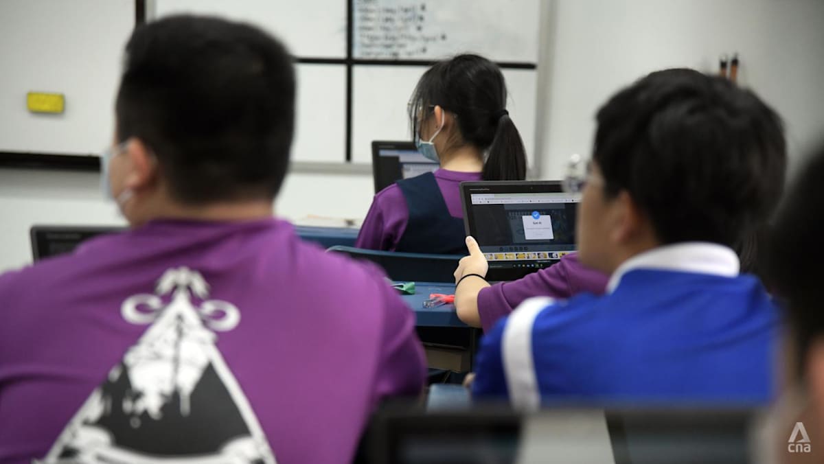 Singapore secondary schools to forbid smartphone use during recess, CCA hours