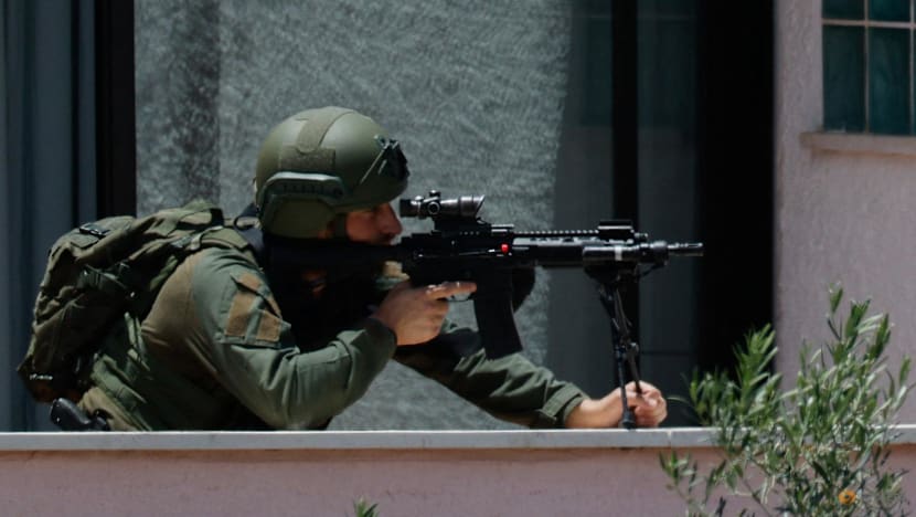 Israel says will only withdraw troops from Lebanon after Hezbollah disarmed