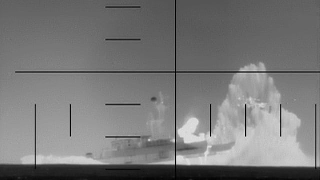 美军在印度洋击沉伊朗军舰 至少87人死亡