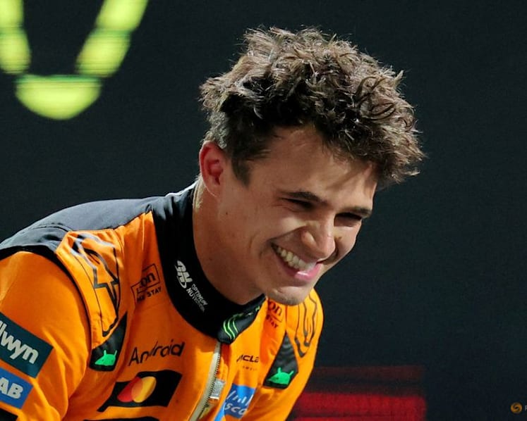 F1 leader Norris on pole in wet Las Vegas with Piastri fifth