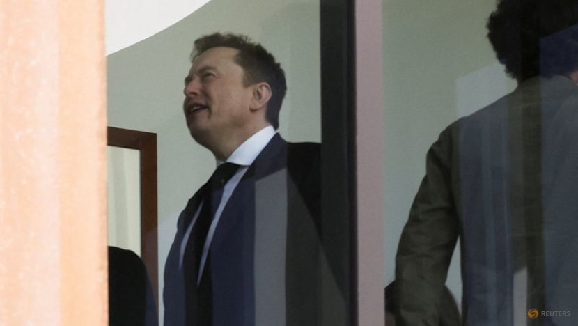 Elon Musk arrives in court for testimony in trial over OpenAI's future