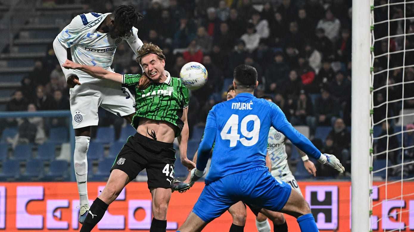 意甲：国际米兰5比0轻取萨索罗 继续领跑积分榜