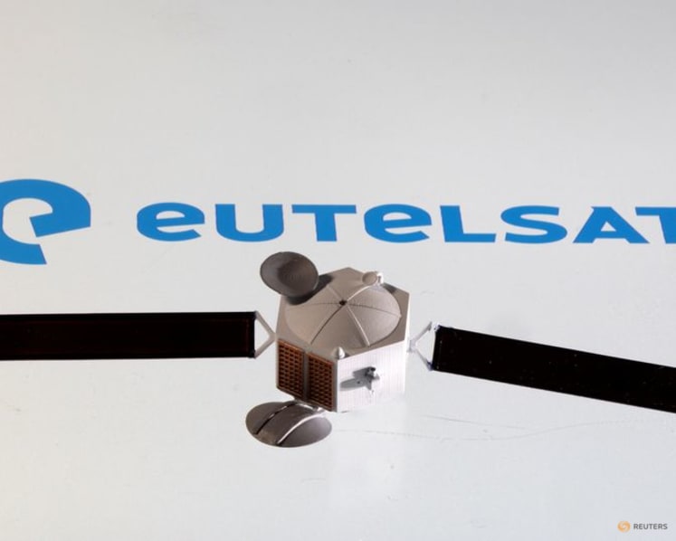 Starlink rival Eutelsat makes surprise CFO change ahead of fund raising 