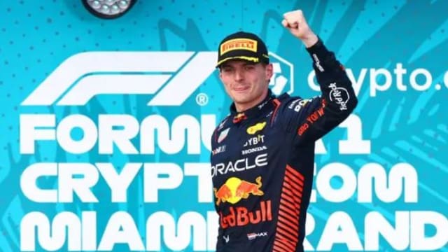 F1迈阿密大奖项：  红牛车队荷兰籍车手维斯塔潘夺冠