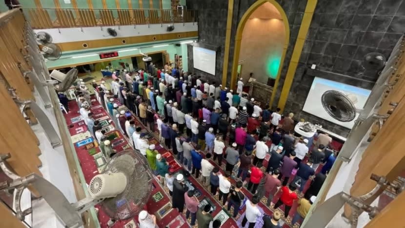8 masjid sediakan 3 sesi solat Hari Raya Aidilfitri, tempahan hanya untuk Masjid Darul Ghufran 8 masjid sediakan 3 sesi solat Hari Raya Aidilfitri, tempahan hanya untuk Masjid Darul Ghufran