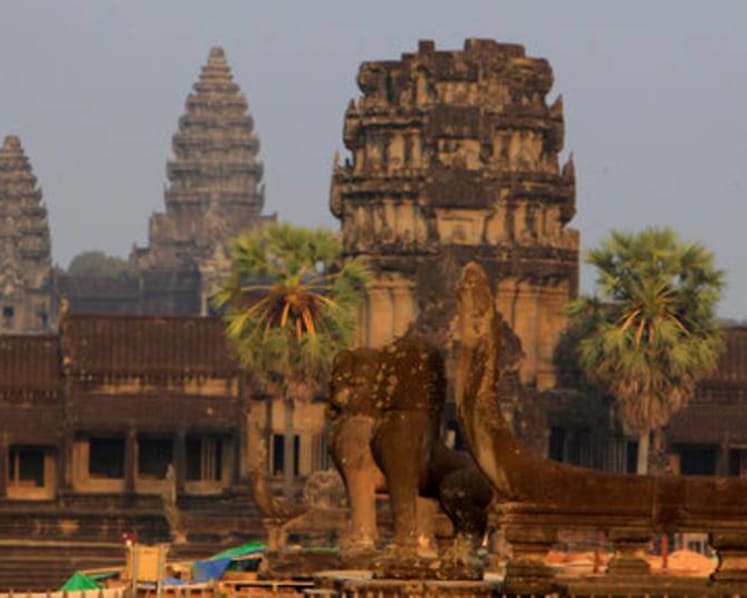 Cambodia cuts quarantine for unvaccinated visitors to 7 days