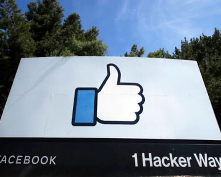 Facebook panel to review requests to remove 'harmful' content