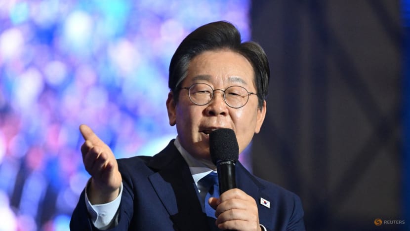 South Korea top court overturns presidential frontrunner's criminal case South Korea top court overturns presidential frontrunner's criminal case