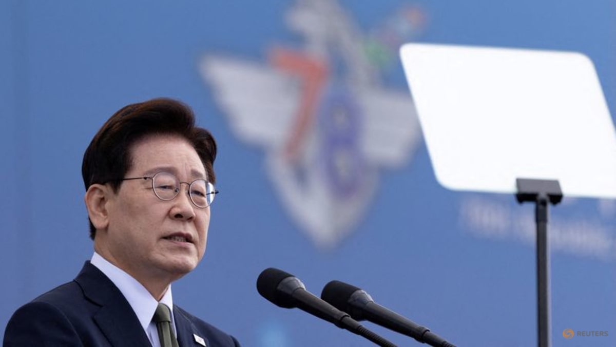 South Korea's Lee says AI appears to have been used in bank hacks - CNA