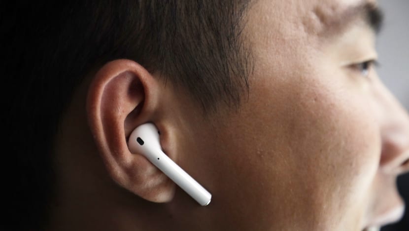 Local telcos see healthy interest for iPhone 7