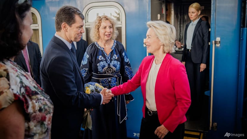 EU chief announces 'drone deal' with Ukraine