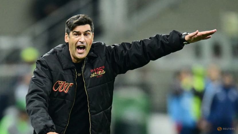 AC Milan must find balance, says coach Fonseca AC Milan must find balance, says coach Fonseca