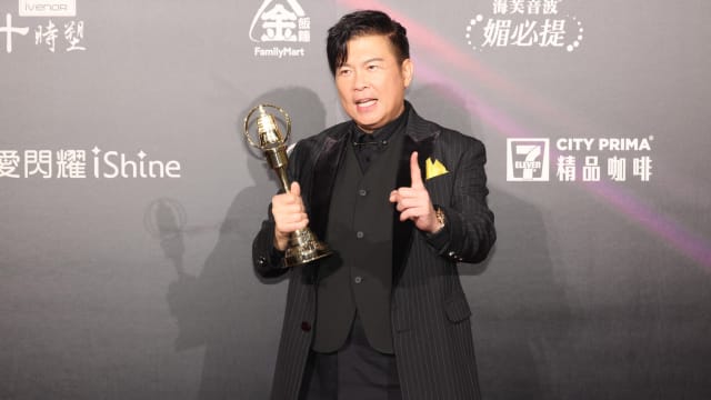 说“留一口饭吃”是指小优，曾国城澄清没挺黄子佼，盼外界还清白