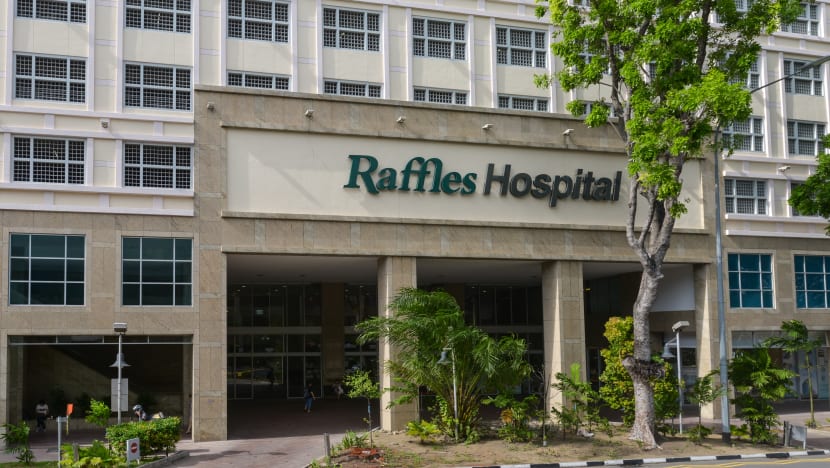 64-year-old man dies from COVID-19 complications; 49 new locally transmitted cases in Singapore 64-year-old man dies from COVID-19 complications; 49 new locally transmitted cases in Singapore