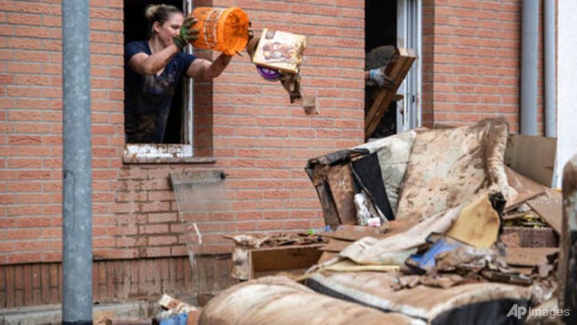 Heavy rain forecast to hit German flood regions over weekend