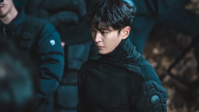 周元《盗贼》片场充当“沟通者”　李姝雨：他是非常sweet的人！