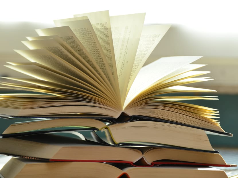 How a super reader gets through 52 books a year