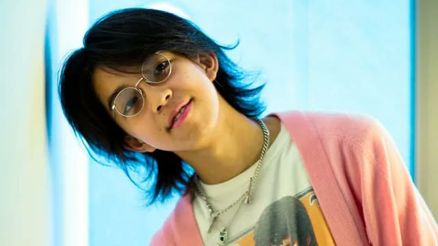 19岁歌手YOSHI与卡车发生冲撞　头部重创送医不治
