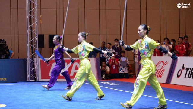 我国夺女子对练铜牌 三武术女将感意外