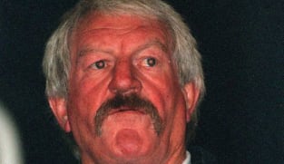 Former All Blacks coach Wyllie dies aged 80