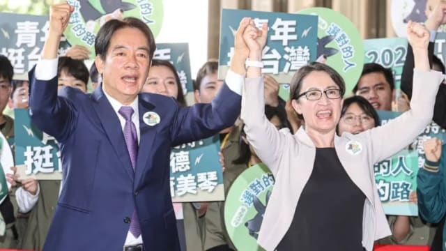 民进党“赖萧配”第一组登记的正副总统参选人