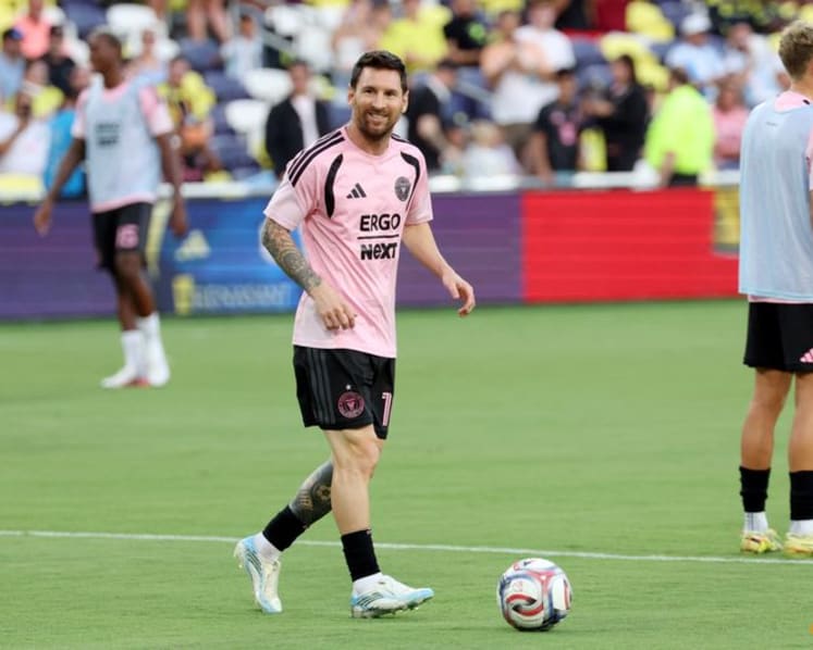 Messi scores emotional first goal since father's death